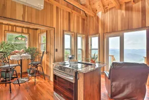 Mtn Views! Outdoorsy Hideaway in Hot Springs - Image 4
