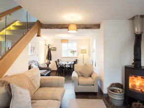 Top House - Image 2