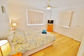 Surfside Retreat - Kalbarri, WA - Image 3