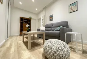 Cf In White Grey Center - Image 3