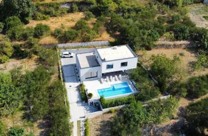 Modern Villa Elia with 40sqm heated pool, 3 bedrooms, and Split city views - Image 2
