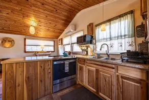 Glade Cottage at White Lotus Eco Spa Retreat - Image 5