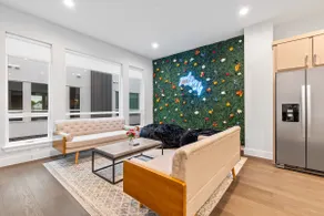 Ultimate Game House with Rooftop Terrace - Image 3