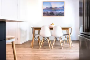 Modern Dog-Friendly Mudjimba Townhouse - Image 5