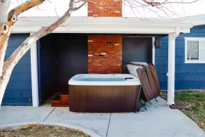 Eclectic Mid-Mod Retreat 15 min to DT Denver - Image 5