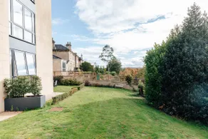 CH Apt 5 (2Bed) in Bath - Image 2