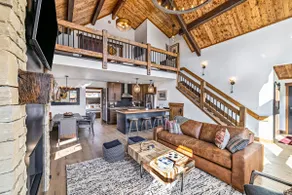 Agréable chalet adapté aux familles avec barbecue et jacuzzi | Vue sur l'eau - Image 3