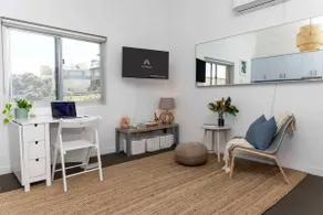 COZY BEACH FRONT STUDIO WITH AIRCON - Image 3