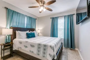 Private Pool | Near Lackland | Mothers Day Weekend - Image 2