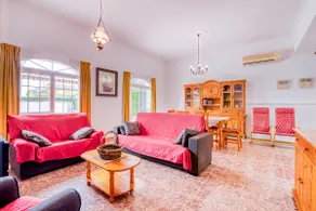 Chalet „Villa Bonavista“ mit Pool und WLAN - Image 5