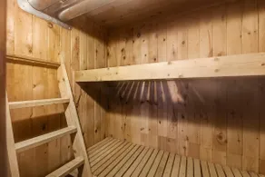 The Mahogany House near Mt Snow Hot Tub Pool - Image 3