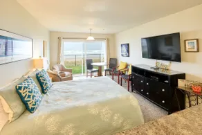 Obtenez une vague de tout avec ce condo en bord de mer à quelques pas du sable - Image 3