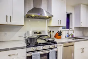RENOVATED! CLOSE TO SFO! NEWLY FURNISHED! - Image 4