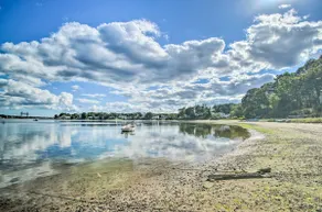 Coastal Comfort Near the Bay! 'Buttermilk Cottage' - Image 3