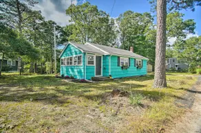 Coastal Comfort Near the Bay! 'Buttermilk Cottage' - Image 2