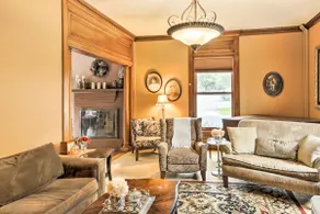 Free WiFi Home w/ Balcony & Yard in Surgeon Bay - Image 5