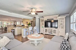Poolside Paradise w/ Tropical Hut in Palm Beach - Image 3