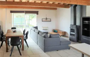 Amazing Home In Nimes - Image 2