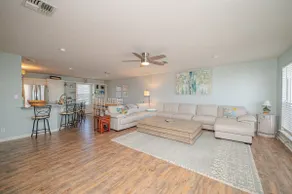 Waterfront 3BR/3BA on Copano Bay w/ Private Fishing Pier - Image 4