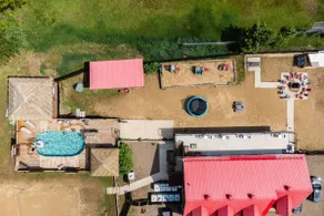 Private resort for group | hottub, pool, games - Image 2