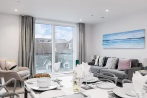 Endless Summer - Spacious Living Space on Poole Quay - Image 2