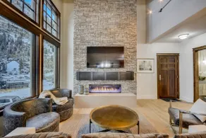 NEW, Majestic Mountain Manor - Image 4