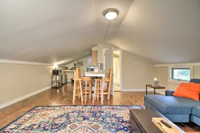 Idyllic Wallingford Retreat - Near Skiing & Hiking - Image 4
