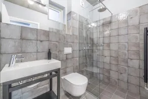 Backyard Stylish Studio for 4 - Excellent Location - Image 3