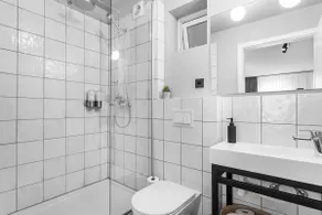 Backyard Stylish Studio for 4 - Excellent Location - Image 4