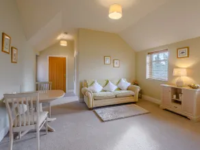 The Parlour - Uk36122 - Image 3