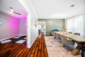 Huge 4000sqft Home ~Game Room~ Safe Neighborhood - Image 2