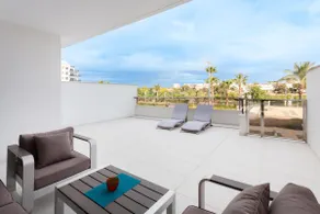 Apartment in Mil Palmeras mit Meerblick, Pool, Garten, Terrasse, Klimaanlage und WLAN - Image 2