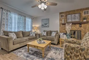 Charming Gulfport Escape: Half-Mile to Beach! - Image 4