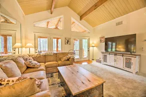 Wooded Yard, Gas Grill: Lush Pinetop Retreat - Image 2