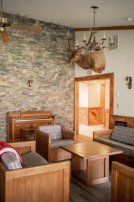 Beautiful Hartman Lodge w/ Hot Tub - Image 5