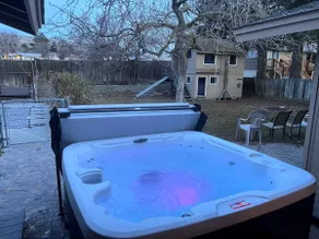 Cozy Wenatchee Escape: Hot Tub & Valley Views - Image 5
