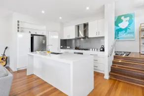 Riviera Lakeside with uninterrupted Water Views - Image 5