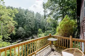 Riverfront • Cozy Suite • Convenient Location - Image 3