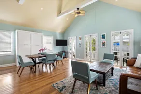 Sky Suite On Duval - Image 5