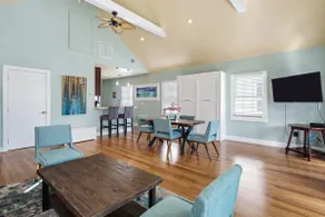 Sky Suite On Duval - Image 4