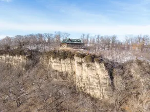 Wisconsin Luxury Log Mansion | Sleeps 15 - Image 2