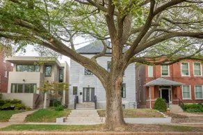 4BR Modern CWE Luxury with Garage ABODEbucks - Image 4