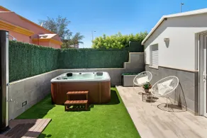 Villa \"Villa Hyc Playa de las burras escapada soleada con bañera de hidromasaje - Image 4