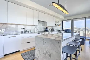 Luxury Long Beach Villa with Ocean Views! - Image 5