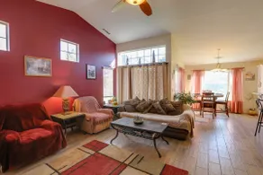 Quaint Cul De Sac Home 14 Miles to Downtown Reno - Image 5