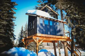 Raven*Modern*Treehouse*Hot tub* - Image 4