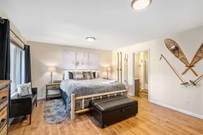Get Lost Guest House - Sweeping Views of Fairways + Near Stevens Pass - Image 4