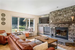 Get Lost Guest House - Sweeping Views of Fairways + Near Stevens Pass - Image 2