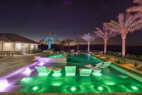 🦸🏻‍♂️The Iron Mansion Luxury Private Resort Infinity Pool Hot Tub Gym Arcade🏰 - Image 2