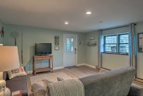 Newly Renovated Penn Yan Apartment < 1 Mi to Lake! - Image 5